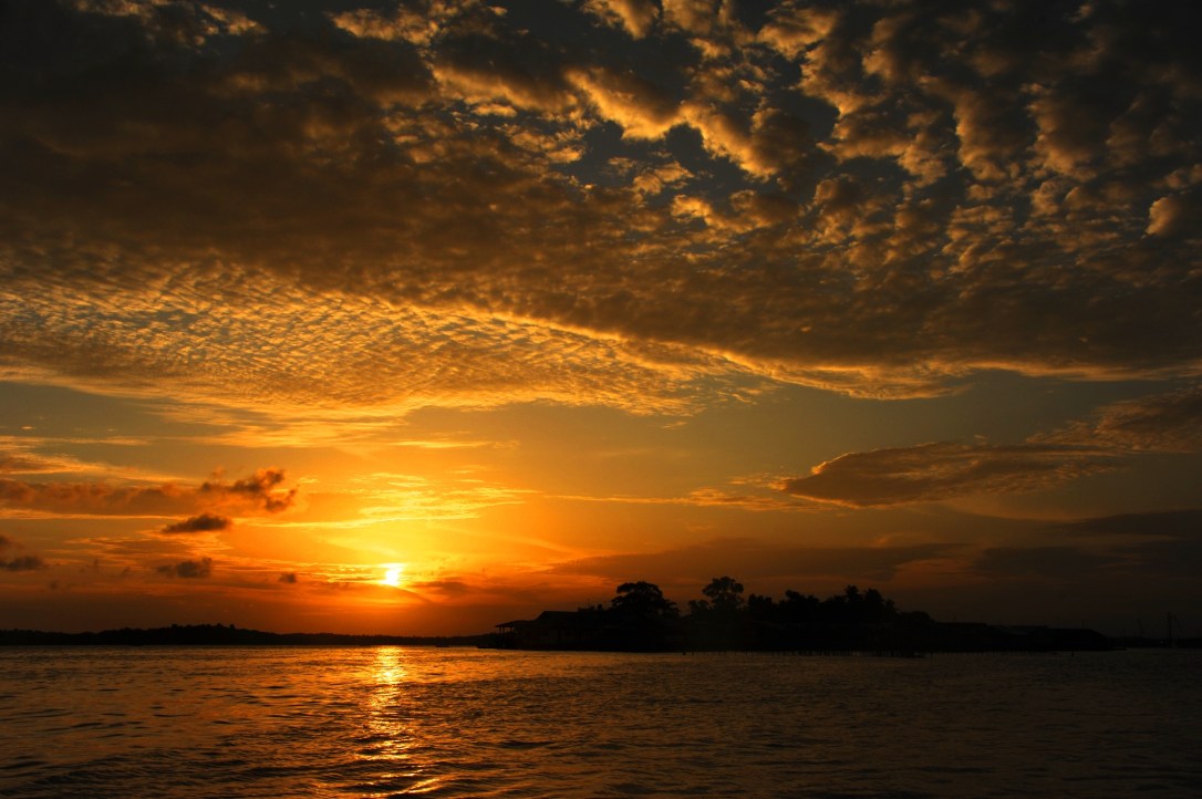 Bonus - Senja di pulau Buluh