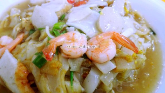 Judulnya ayam kampung, kok gambarnya kwetiau