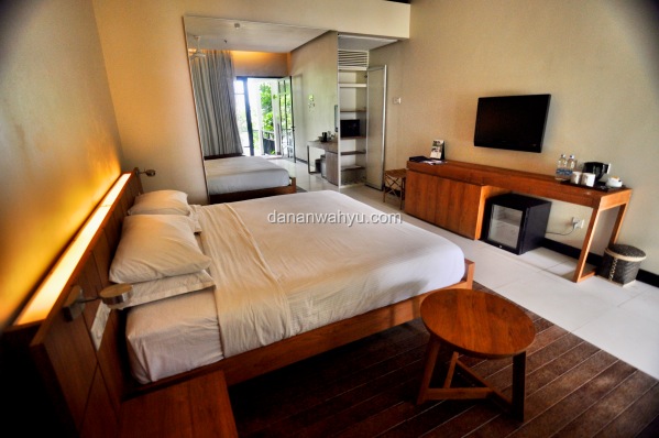 kamar Tirta  terkesan lebih lebih modern di bandingkan Riani