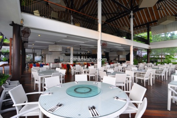 Lantai Satu Taming Sari Café, Lantai Dua Cinta Manis Restaurant