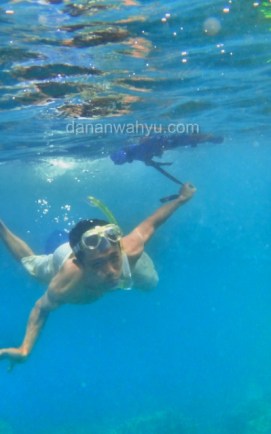 Berenang di Teluk Lampung