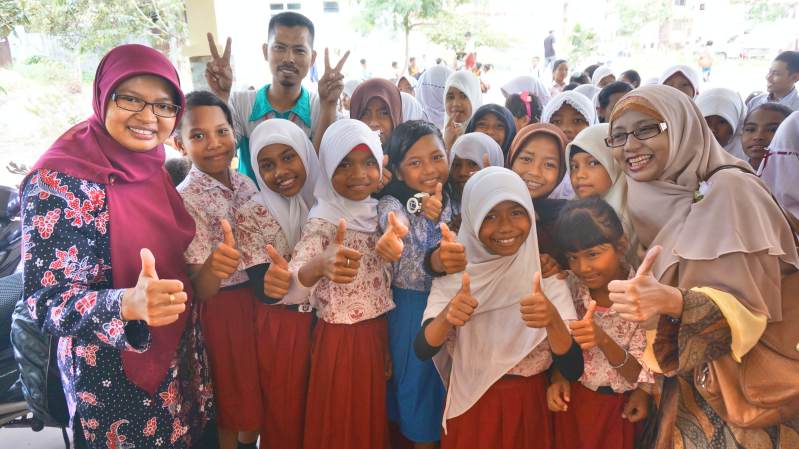 siswa dan relawan Kelas Inspirasi Batam