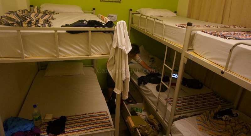 dormitory - kamar enam ranjang