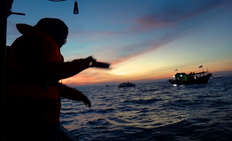 menjelang malam semua peserta tetap bersemangat