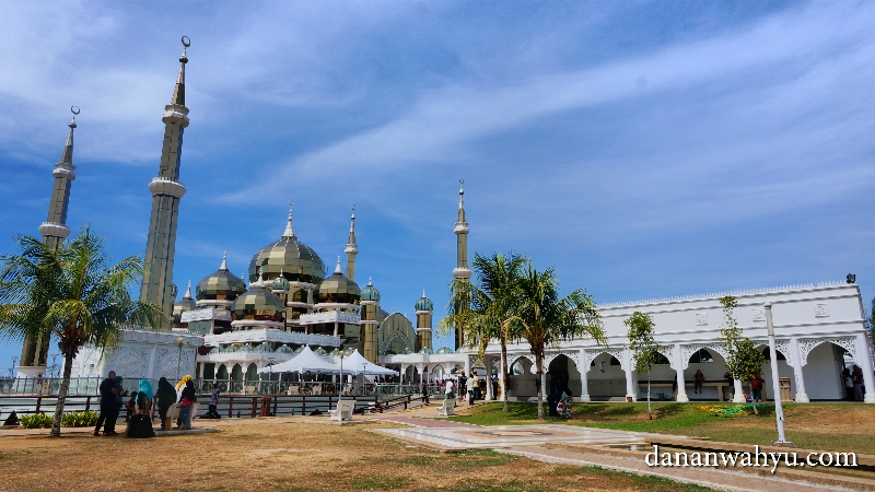 Masjid Kristal, ikon wisata reliji kota Kuala Terengganu, Malaysia