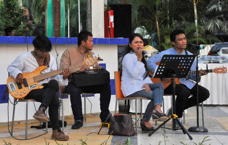 sajian live music akustik 