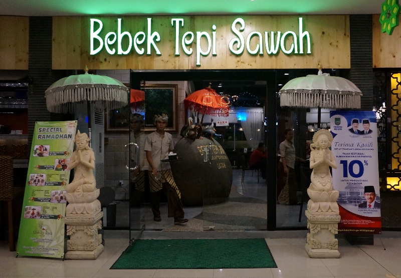 Bebek Tepi Sawah di City Walk Batam