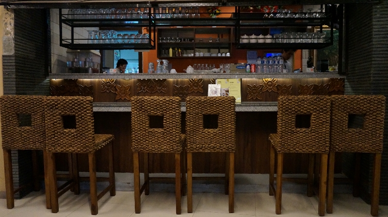 Mini Bar di Bebek Tepi Sawah Batam