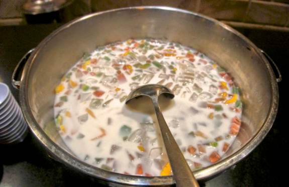 es campur manis dan meriah