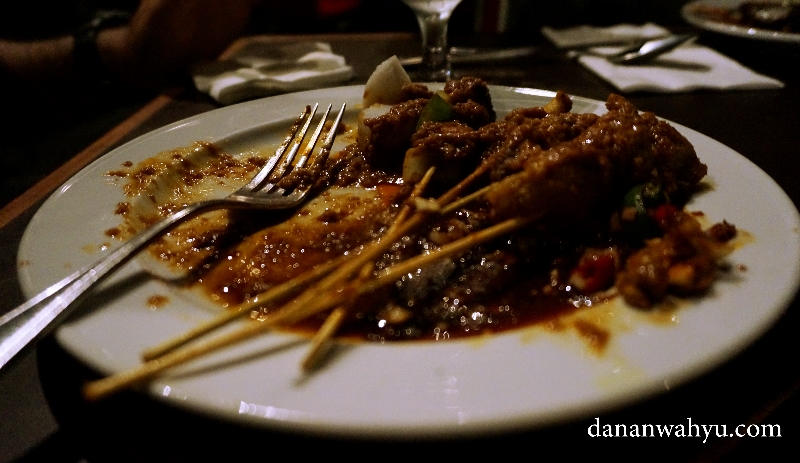 Sate termasuk barbeque atau grilling?
