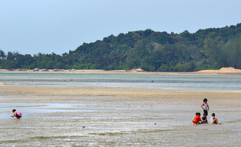 Pantai di Plasa Lagoi Bintan