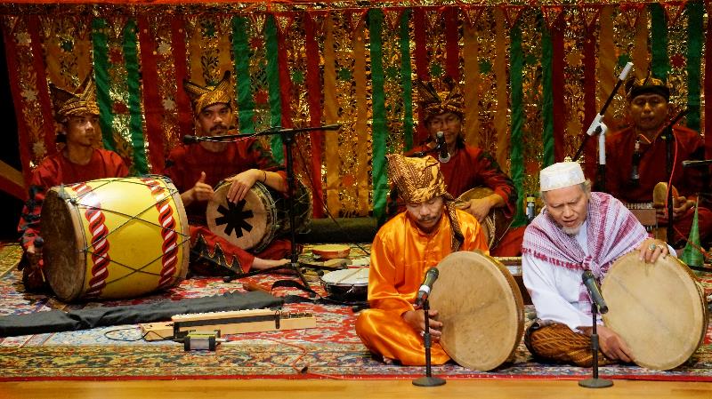 harmonisa alat musik tabuh 