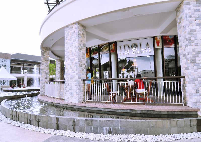 kafe tempat nongkrong asik di Plasa Lagoi