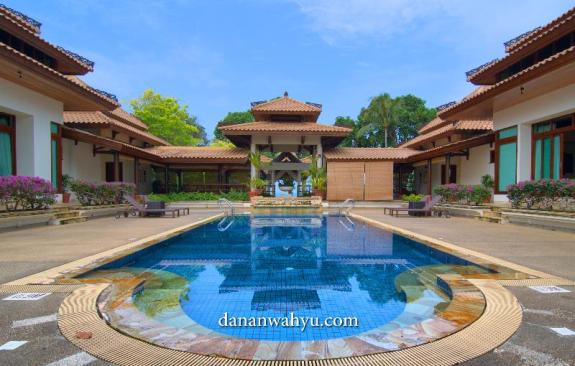 kolam renang Indra Maya Villas