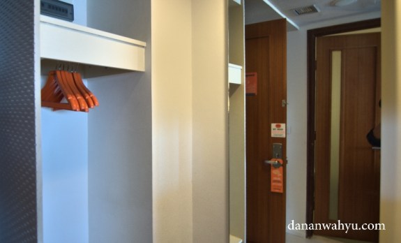 lemari tempat save deposit box