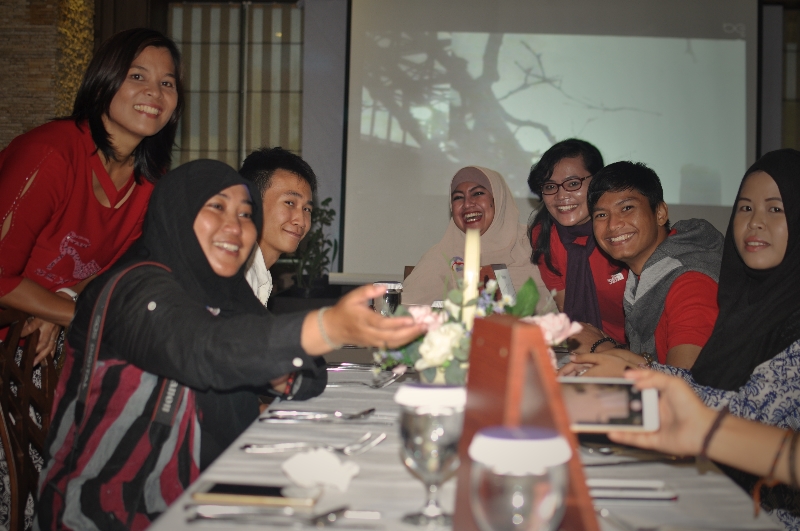 teman teman dinner akoeh yang kece-kece