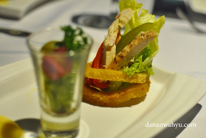 Carabian Chicken Salad , sajian pembuka penuh kejutan 