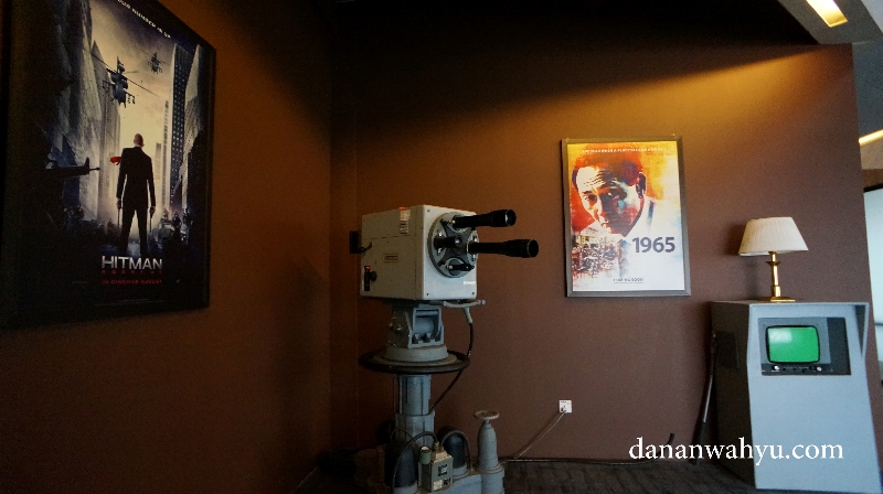 properti film Singapura 1965 (2015)
