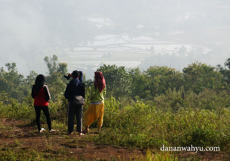 Dedek-Dedek ini jauh-jauh dari Kotabumi untuk hunting foto