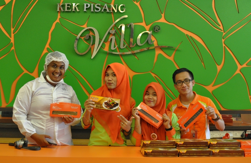 dagang kek pisang Villa dulu kakak...