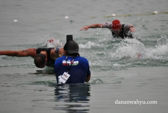Totalitas fotografi merekam momen bersejarah Ironman 70.3 Bintan 2016