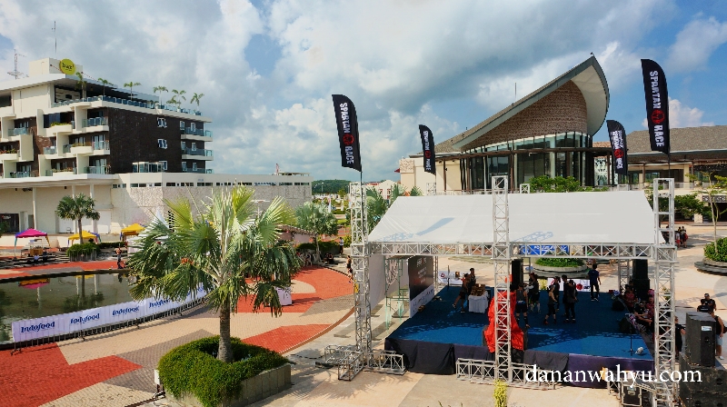 panggung utama Bintan Reebok Spartan Race 201