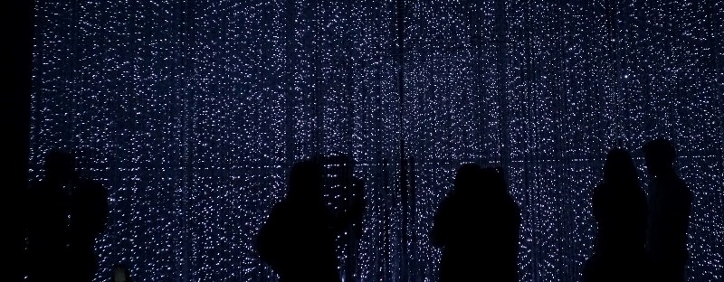 1730 ribu led di team lab singapura