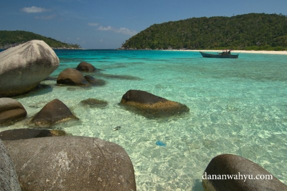 Airnya sejernih hatiku kepadamu Kak.