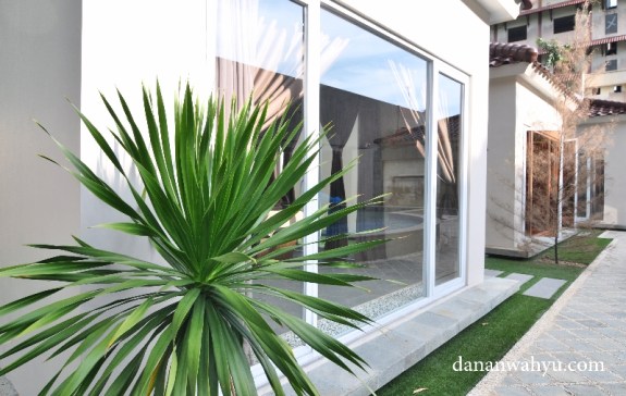 Bangunan Villa bersebelahan dengan Grand Villa 