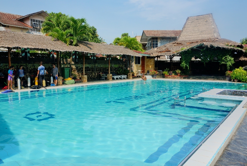 Goodies Kafe dan Kolam Renang 