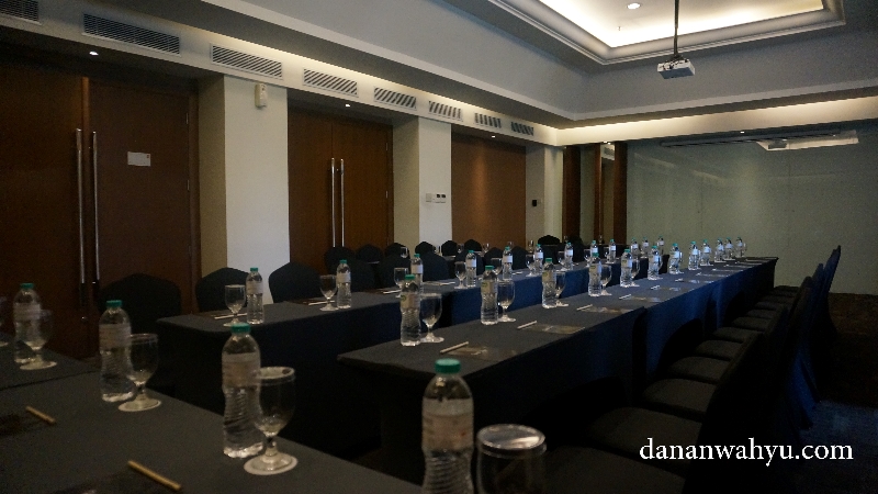 Salah satu ruang rapat di GRand Zuri BSD