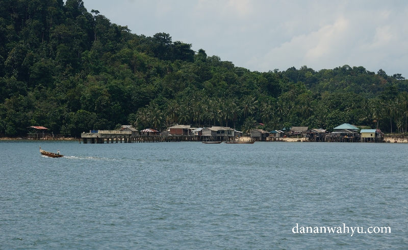 perkampungan di pulau Petong