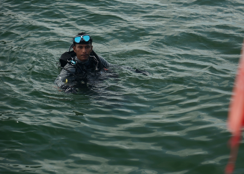 kembali bersiap menyelam di pulau Petong