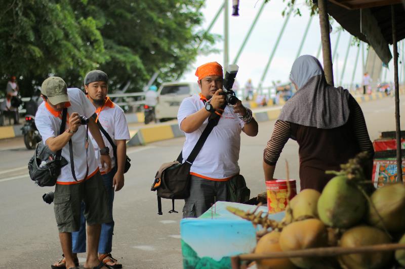 Fotografer juga manusia suka laper dan moto makanan apalagi jajanan.