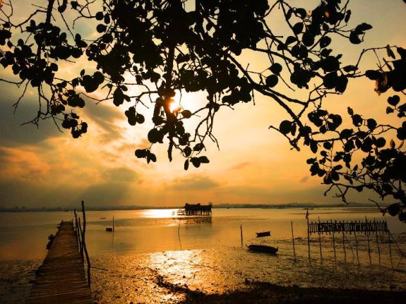 Ini pemandangan sore tempat kita nenda, pantai Terih Nongsa , Batam - Kepulauan Riau