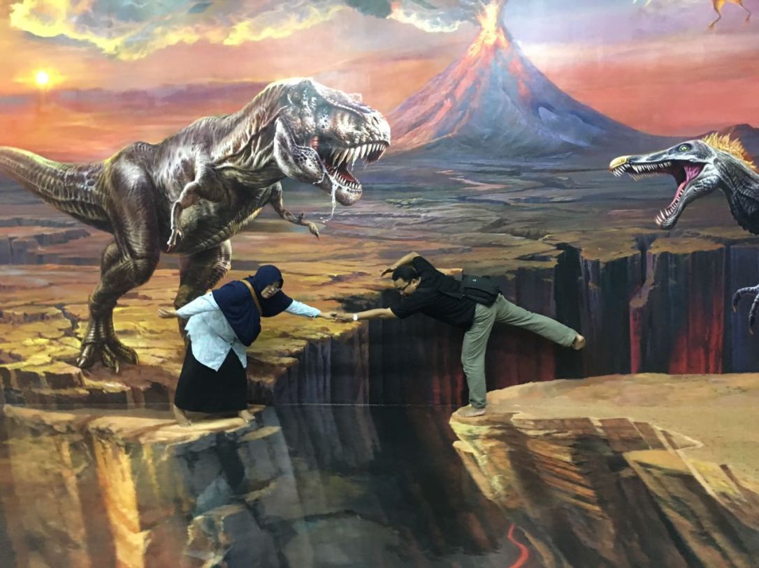 Waduh terjebak dikejar Trex.