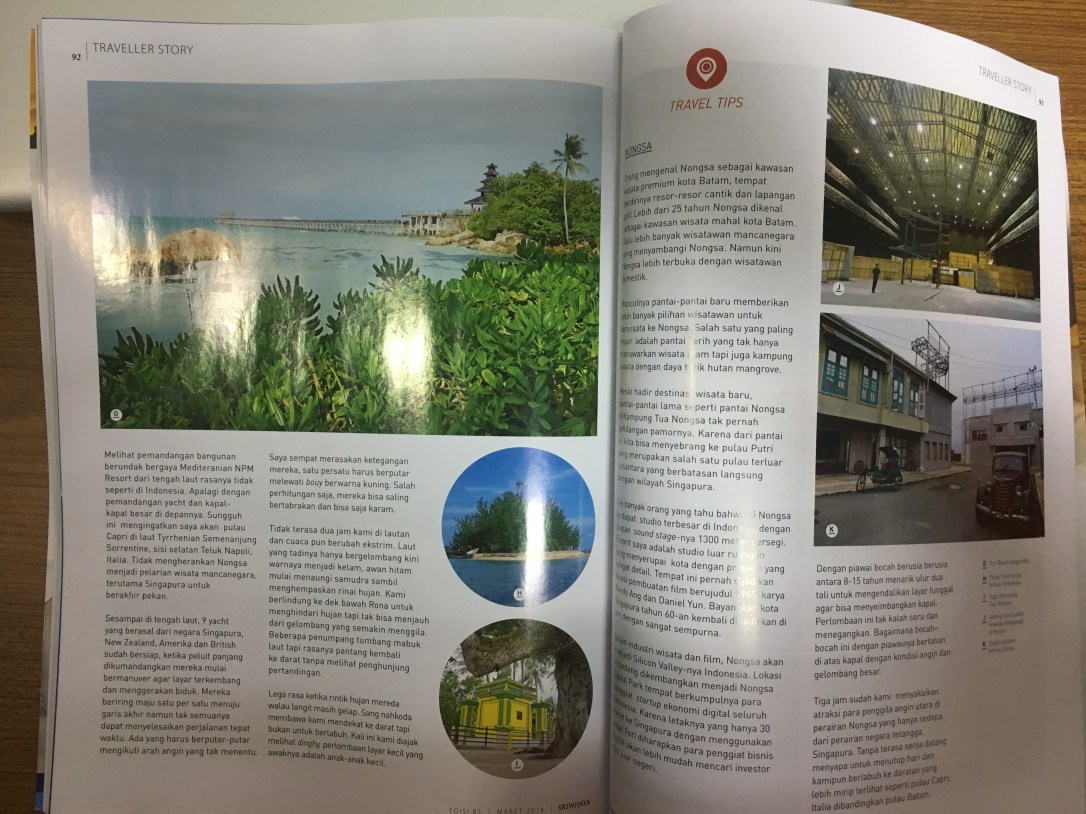 Tulisan juga memuat informasi wisata Nongsa dan Infinite Studio Batam