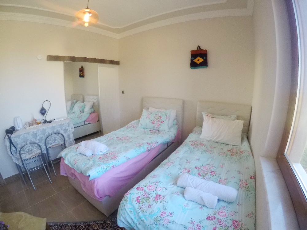 Seprai pink dan bed cover baby blue kombinasi ciamik