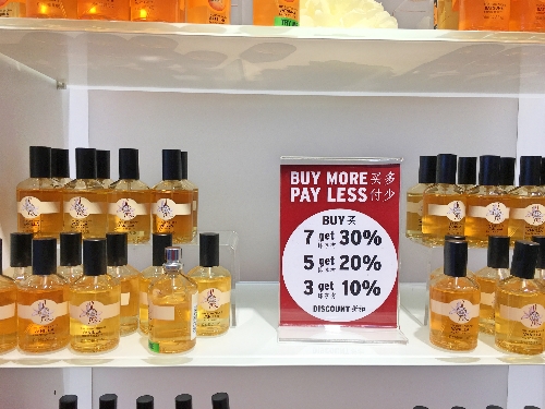 Potongan harga dan promonya merontokan iman 