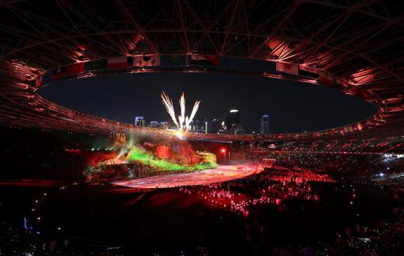 Meriahnya pembukaan Asian Games ke 18 tahun 2018 di Istora Bung Karno 