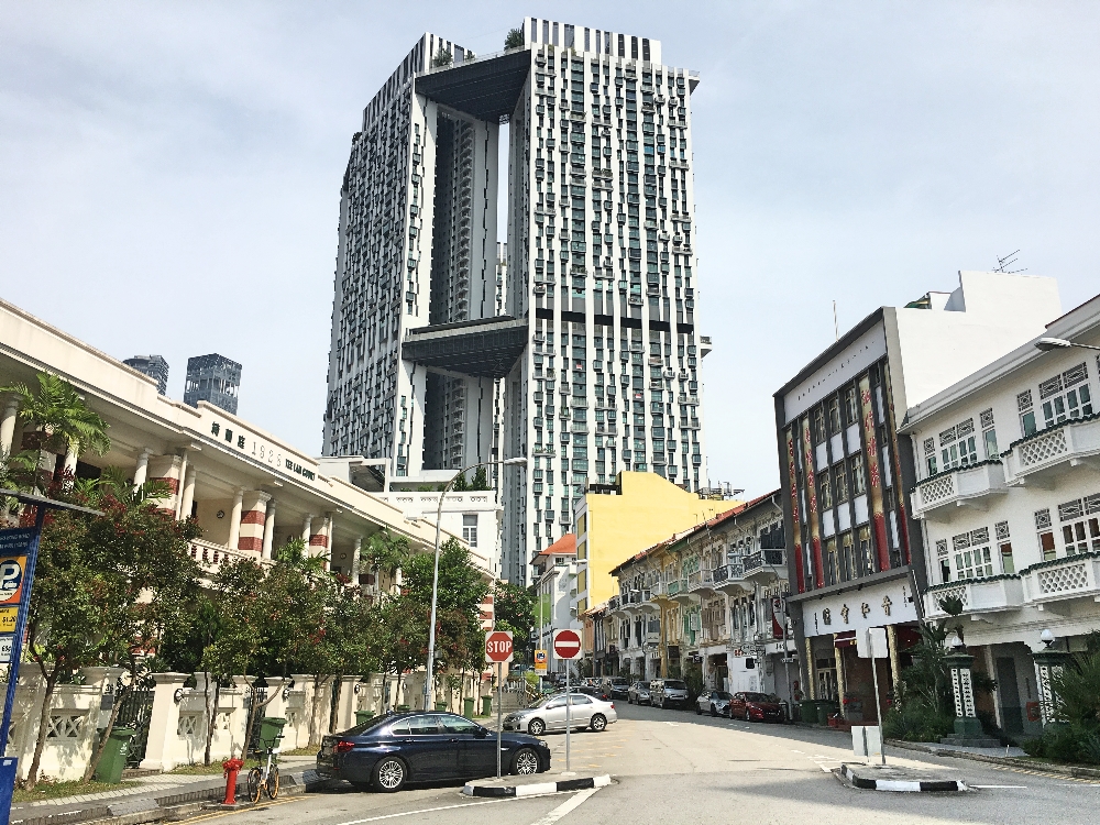 This image has an empty alt attribute; its file name is 201.jpg