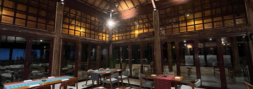fine dinning di restoran kayu merah batam